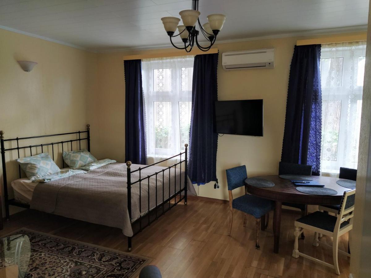 Karusselli 25 Apartments Pärnu Esterno foto